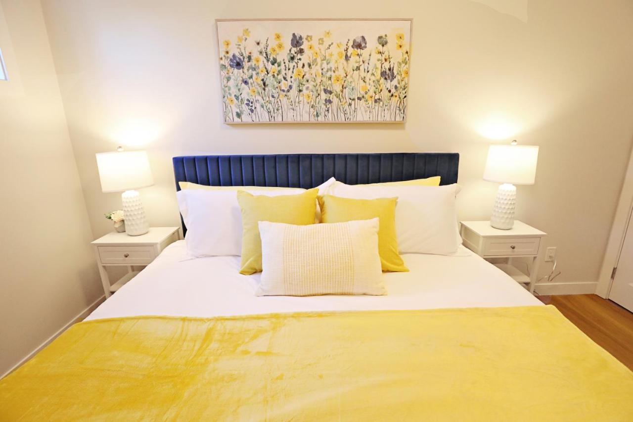 King Beds,long Stays,disney+ Edmonton