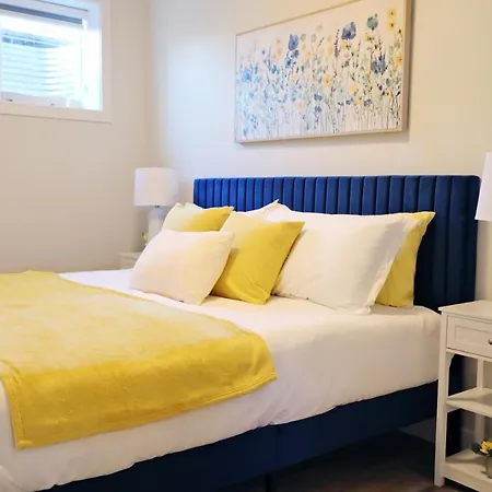 Central Suite King Beds,Long Stays,Disney+ Edmonton Exterior photo